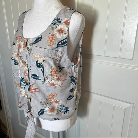 Vanilla Star Grey Tropical Print Button Down Tie Front Sleeveless top, Large - Picture 2 of 12